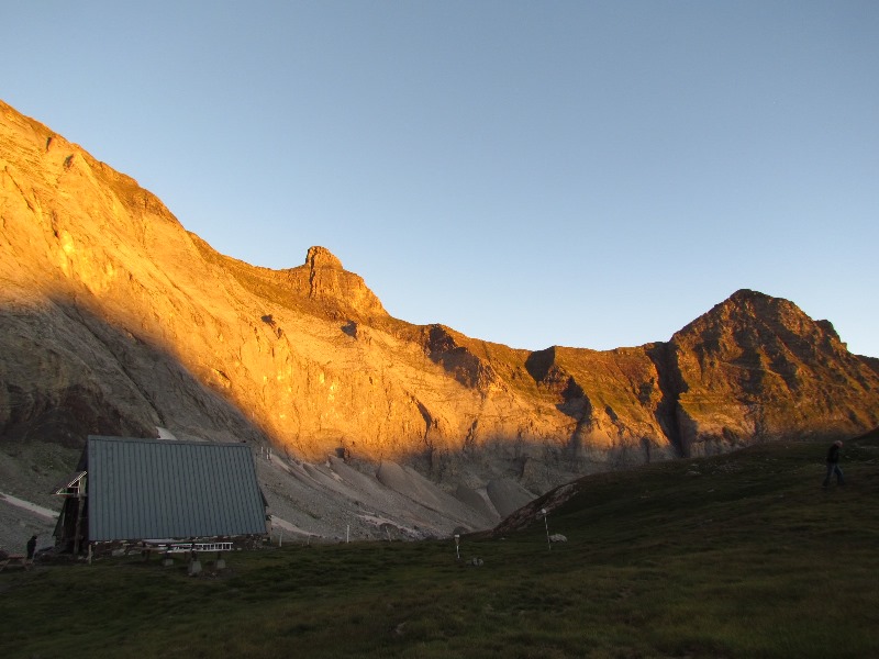 LE REFUGE DE BARROUDE DÉTRUIT PAR UN INCENDIE